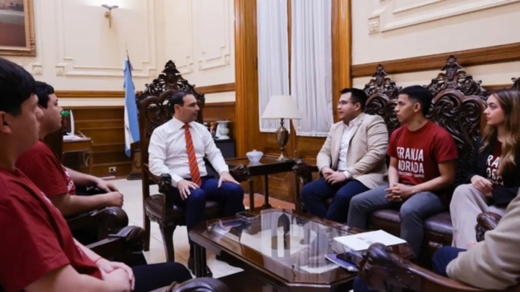 Valdés apoya a las universidades&nbsp;públicas